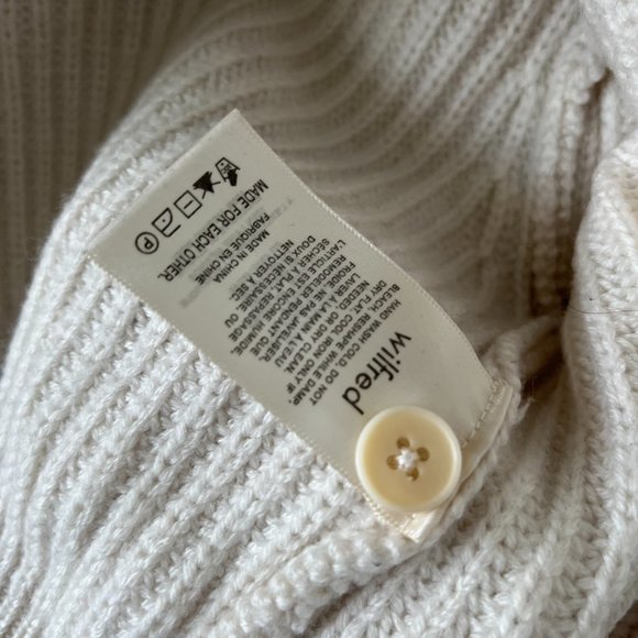 Aritzia Wilfred Nasim Next Door Sweater Cardigan - Picture 4 of 8